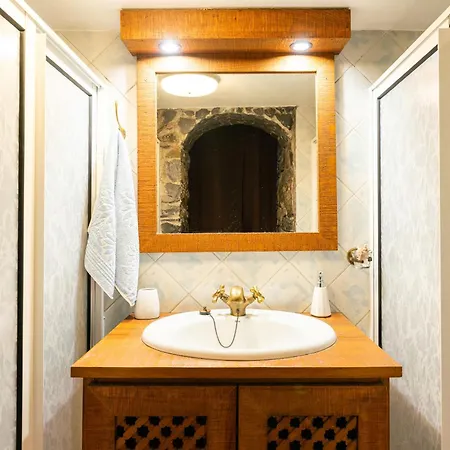 King's House - Centennial House Ribeira do Raposo