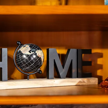 King's House - Centennial House *