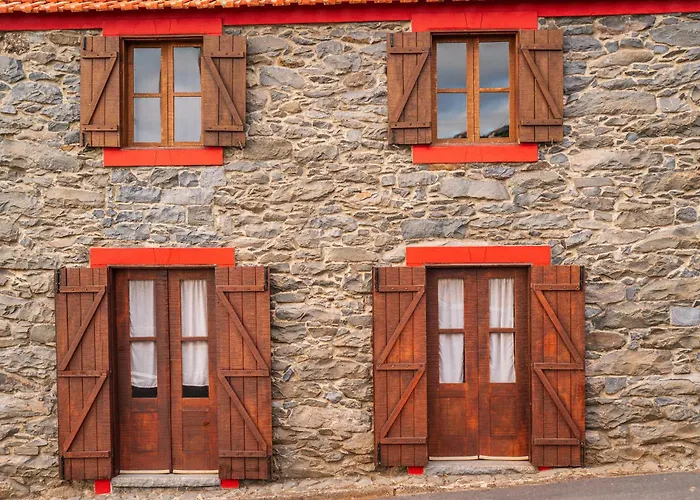 King's House - Centennial House Tatil Evi Arco da Calheta (Madeira)