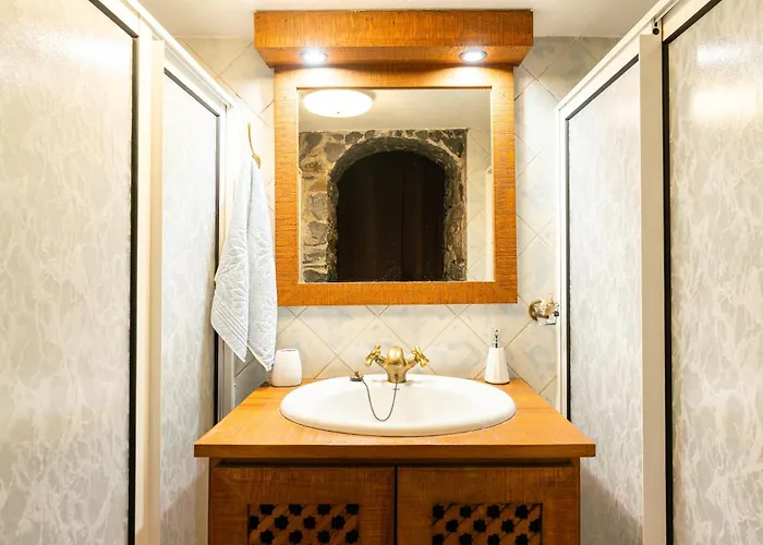 King's House - Centennial House Arco da Calheta (Madeira)